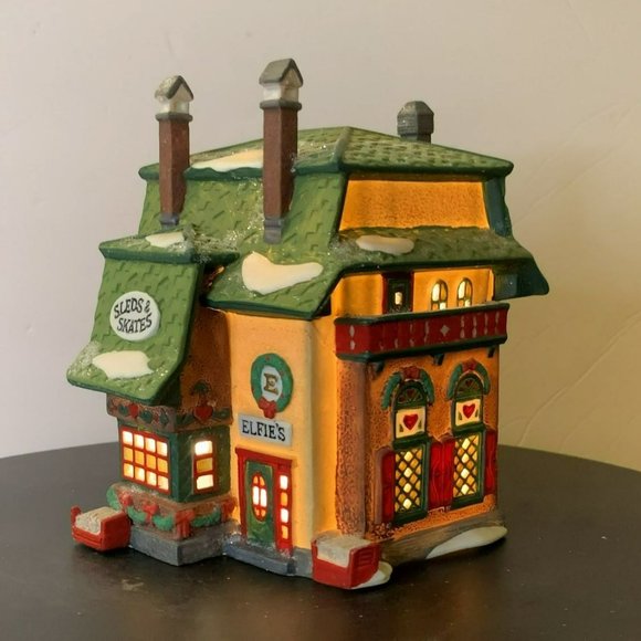 COPY - Dept 56 Elfie's Sleds & Skates North Pole Village Lighted Christmas Buil… - Picture 6 of 12